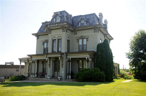 Ypsilantis East Side Neighborhood Is Steeped In History And Stately Homes