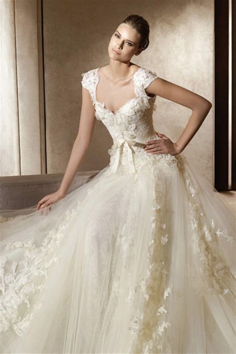 Weitere ideen zu vintage hochzeitskleid, hochzeitskleid, hochzeit. 61 atemberaubende Brautkleider im vintage Stil! - Archzine.net