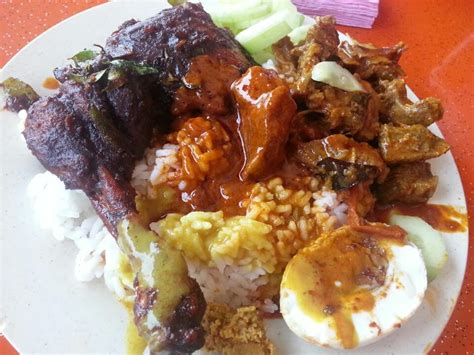 Berikut ini rekomendasi tempat kuliner ipoh malaysia yang rasanya enak kuliner ipoh. Tempat Makan Sedap Di Malaysia: 6 Pilihan Tempat Makan Ipoh