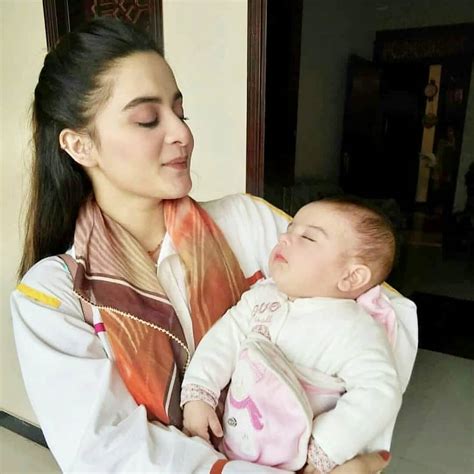 Beautiful Clicks Of Aiman Khan With Her Daughter Amal Muneeb
