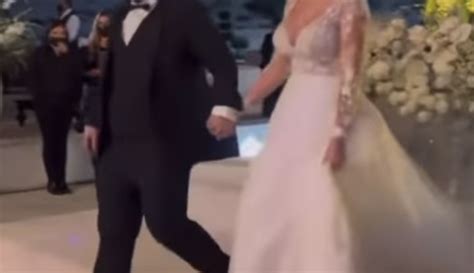 Carín León se casa con Alejandra Esquer