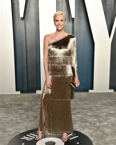 Charlize Theron In Dior Strapless Dress Formal Dresses Beautiful