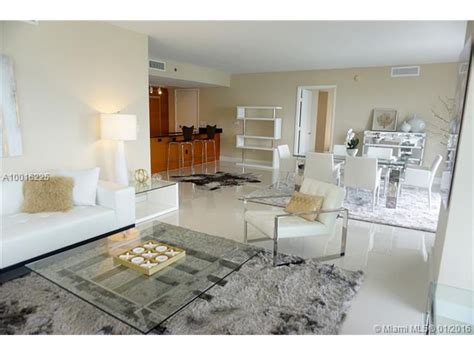 50 Biscayne 3610 For Sale At Brown Harris Stevens Miami