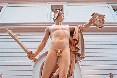 Nova York Arquitetura E Detalhes De Perseus Com A Cabe A De Medusa Uma Escultura Do Italiano