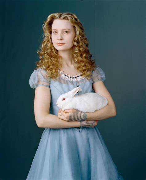 New Alice In Wonderland Mia Wasikowska Photoshoot Alice In Wonderland