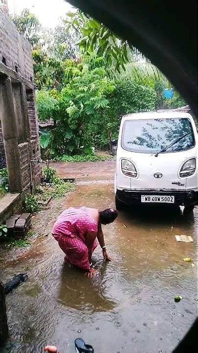 বৃষ্টিতে নাচতে গিয়ে কোমর ভেঙে গেলো😭😂 Funny Youtube