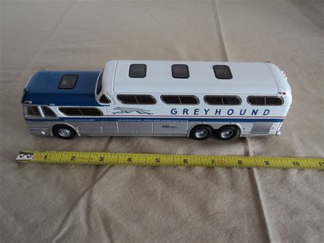 Corgi Greyhound Bus Super Scenicruiser Philadelphia 150 Diecast