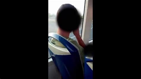 Una joven graba a un individuo que se masturbaba delante de ella en un autobús de Palma Diario