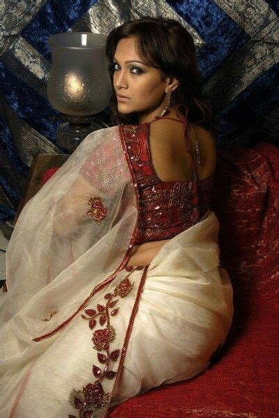 Pin By Preksha Pujara On Glamorous Blouse Backs Bollywood Fashion