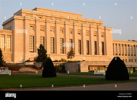 United Nations Headquarters Geneva Stock Photo Alamy