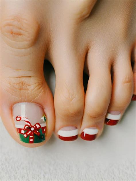 25 Christmas Toe Nail Art Designs You Cant Skip In 2024