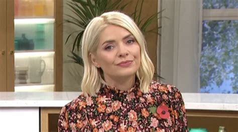 Holly Willoughby Visibly Emotional Watching Moment Missing 4 Year Old Was Found Cork S 96fm