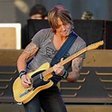 Keith Urban heats up cool summer night to close Musikfest - The Morning ...