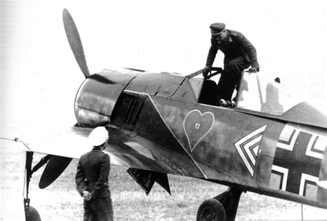 Asisbiz Focke Wulf Fw 190a Stab Ijg54 Walter Nowotny Russia 1944 01