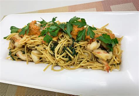 Fideos Spanish Style Toasted Noodles With Poached Shrimp And Romesco