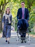 Landtagswahl NRW 2022: Hendrik Wüst kommt wieder mit Frau und Kind - Fotos