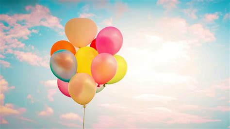 colorful balloons in the sky wallpaper