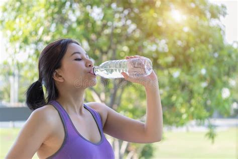 Women Drinking Water After Exercise Stock Image Image Of Lifestyle