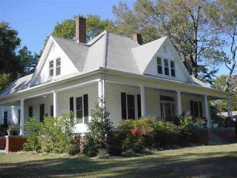 1904 Farmhouse In Laurens South Carolina