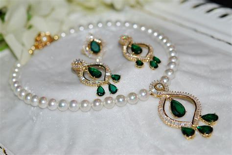 Pin by Sougah UAE Jewelry on Dubai Jewelry | Beaded jewelry, Jewelry plate, Handmade jewelry
