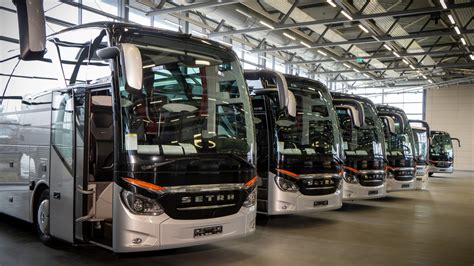 Evobus Neu Ulm Daimler fährt in der Busproduktion weiterhin auf Sicht