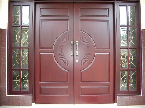 Mengubah warna pintu rumah adalah cara mudah dan murah untuk menyegarkan beranda atau pintu masuk. 14 Desain Bentuk Pintu Rumah Minimalis Indah | RUMAH IMPIAN