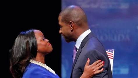 Nothing To See Here Andrew Gillum S Wife R Jai Accepted His Bisexuality Before Marriage Eurweb