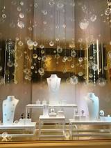 Images of How To Display Jewelry In A Boutique