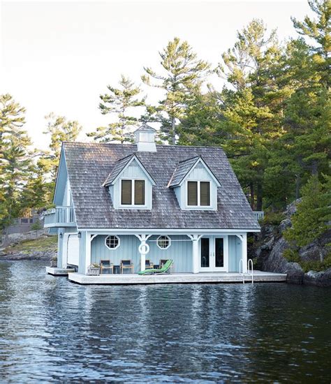 80 Favorite Rooms From Canadian Cottages House Boat Floating House