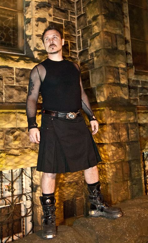 Mens Black Kilt Black Kilt Men In Kilts Modern Kilts