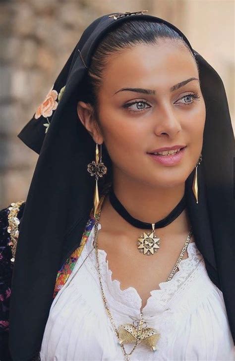 Return To The Mediterranean On Twitter In 2021 Arabian Beauty Women