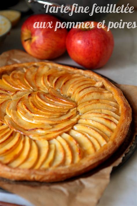 1 pâte feuilletée 4 grosses pommes 3 à 4 cs de compote de pomme 1 cs sucre cassonade gelée de pommes à la cannelle (recette ici). Tarte feuilletée aux pommes/poires ultra simple mais délicieuse! - Rdv Aux Mignardises chez Mouni