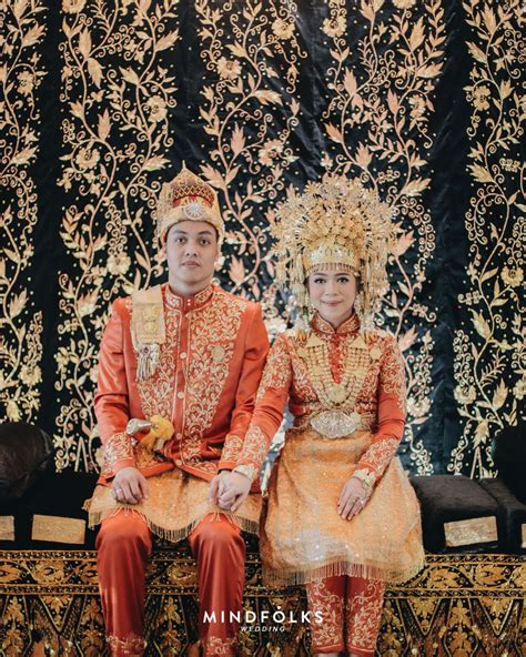 Pernikahan Adat Aceh Dan Minang Ala Diera Dan Gyazi Gaun Pengantin