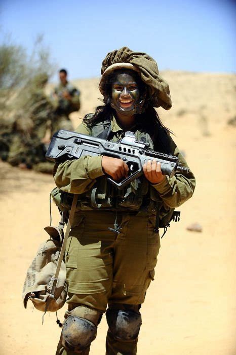 Female Soldiers Of The Israel Defense Forces Israeli Army Global
