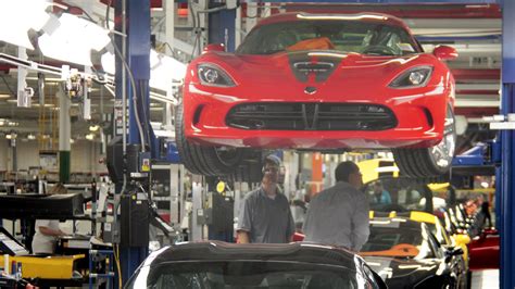 Chrysler To Temporarily Shut Viper Plant Due To Slow Sales
