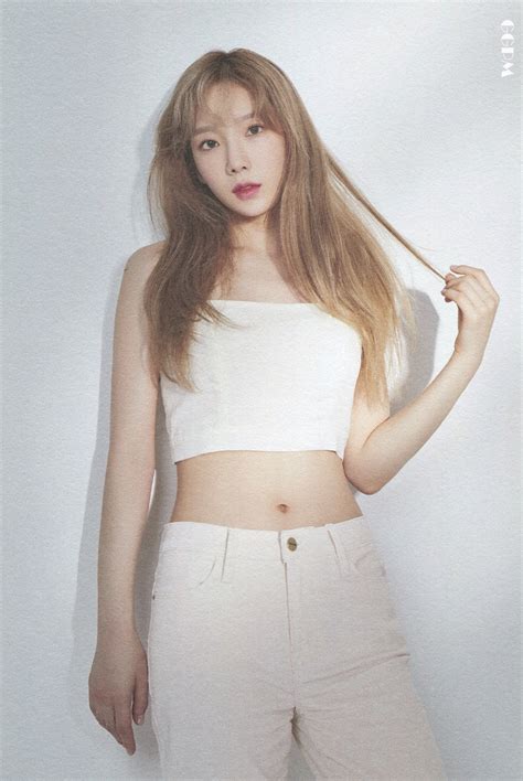 Taeyeon Girls Generation Oh Gg Season S Greetings 2020 Diary Preview Ggpm