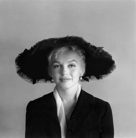 We've all seen the famous photo of marilyn monroe standing over a subway grate in a beautiful white dress, but have you ever laid eyes on these rare photos of her early life, career and romances? Carl Perutz -photoshoot - Marilyn Monroe Photo (36510034 ...