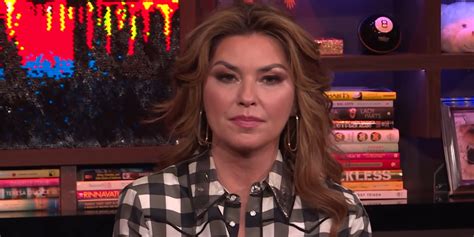 Shania Twain Reveals She Peed Herself On Stage Covered It Up Watch