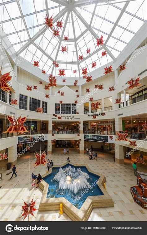 Modern interior mall is south florida's premier source for exclusive interior products. Aventura Usa May 2018 Interior Photo Aventura Mall Miami Usa - Stock Editorial Photo © felixtm ...