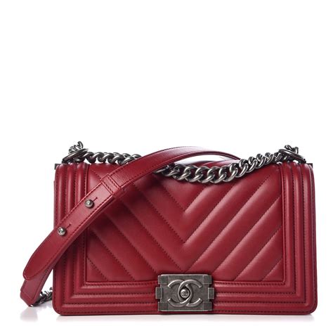 Chanel Calfskin Chevron Quilted Medium Boy Flap Red 390631 Red Chanel