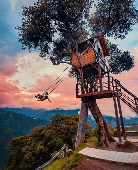 Casa Del Arbol Baños Ecuador