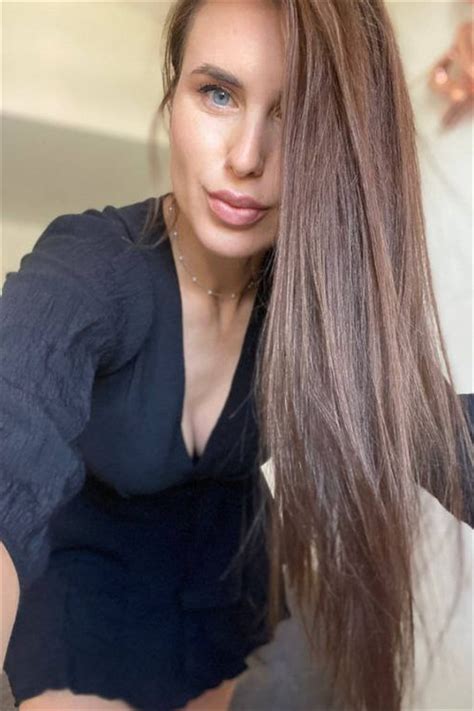 Beautiful Ilona 34 Yo From Kiev With Light Brown Hair Id 407104