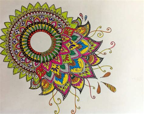 Creo los mandalas con la intención de atraer la energía o chi en función de cómo los espacios y las personas la necesiten. Mandala art in 2020 | Handmade poster, Mandala art, Tapestry