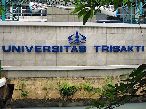 Rizka Alyna 5 Universitas Swasta Di Jakarta Dengan Jurusan Terakreditasi A