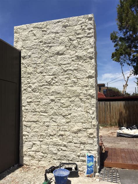 South Australian Limestone Cladding Feature Pillar Limestone Wall