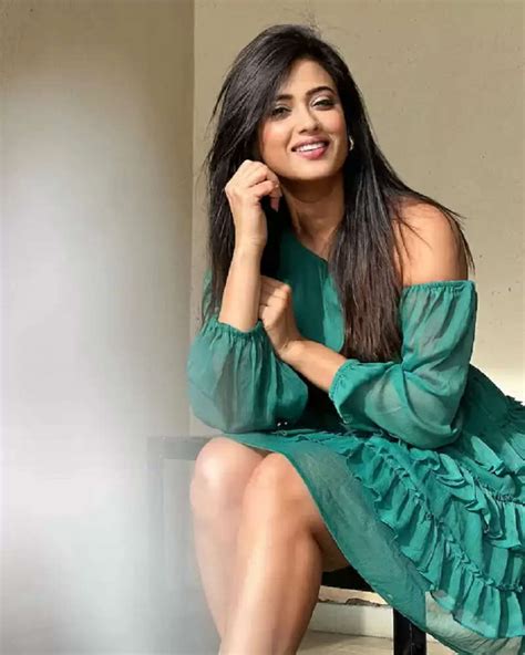 photo gallery shweta tiwari showed her beauty in her latest pictures see her sizzling pics here