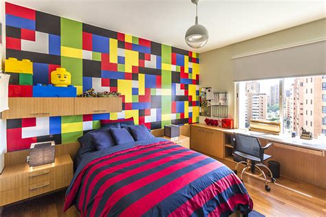 Before we get to the more 'realistic' lego diy projects and lego furniture ideas, let's first take a look at james may, from top gear, who spends the night in his own 100% lego house that he built. Kids Room Ideas: 15 Lego Room Decor