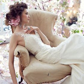 Eppure è un colore immediatamente riconoscibile, inconfondibile. 79 Best abiti da damigella images | Bridesmaid dresses ...