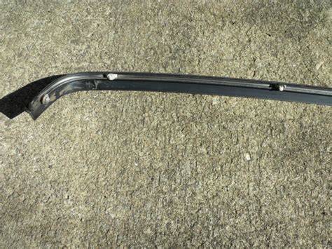 Purchase Volvo 240 244 Gl Dl Sedan Quarter Panel Trim Moulding Left