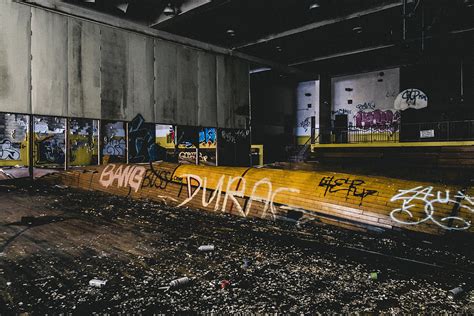Abandoned Basketball Court Gymnasium Photograph By Dylan Murphy